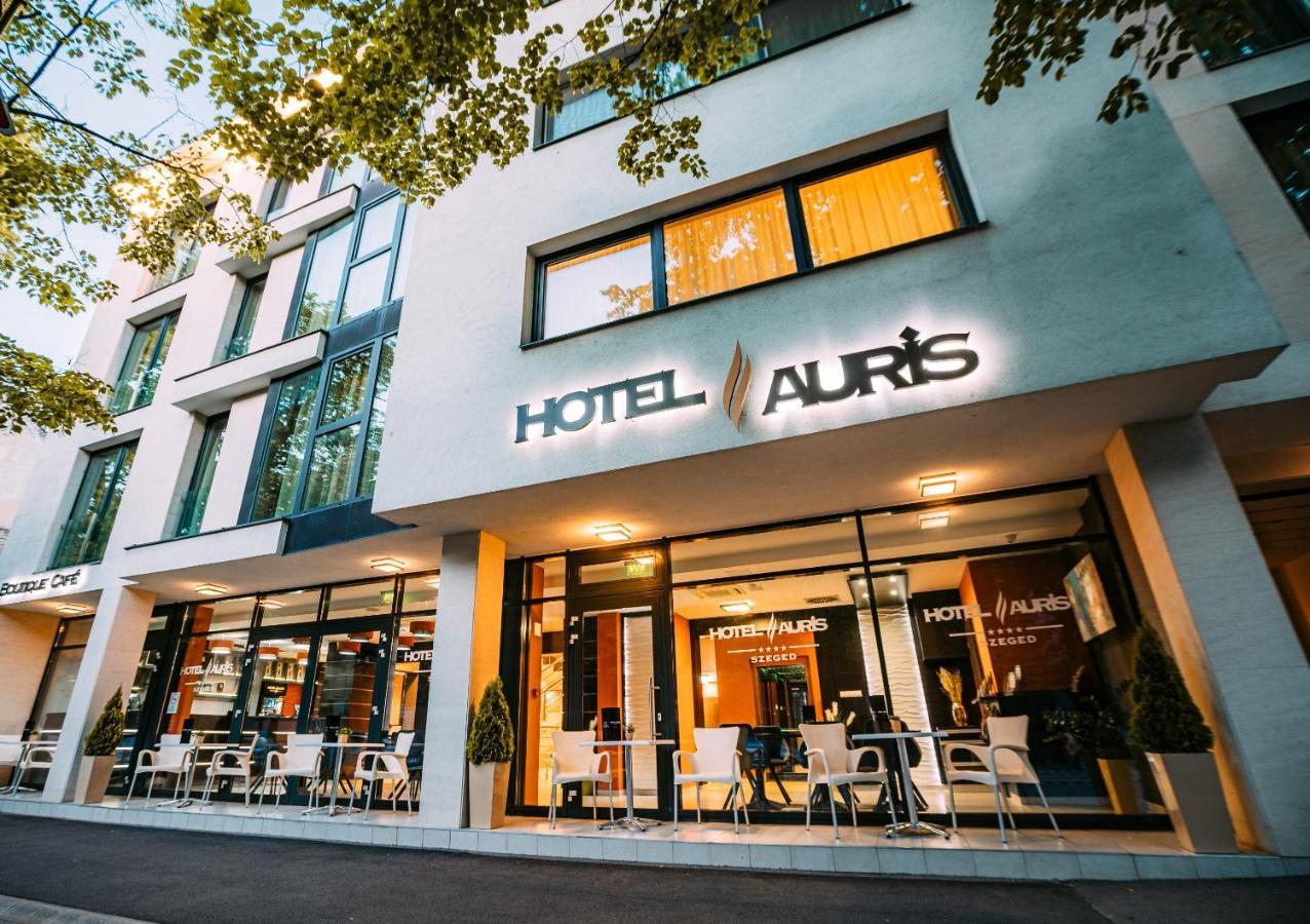 Hotel Auris Szeged Buitenkant foto